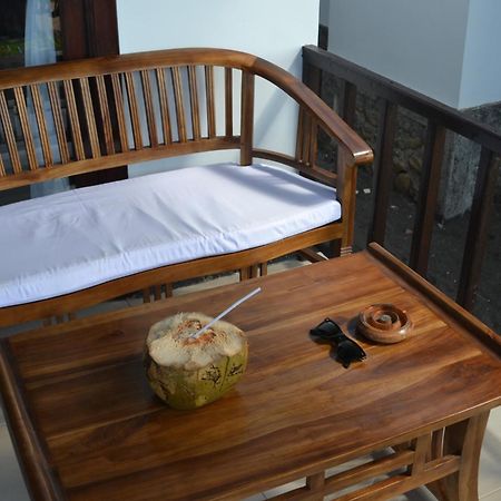 The Bbq Guest House Amed Esterno foto