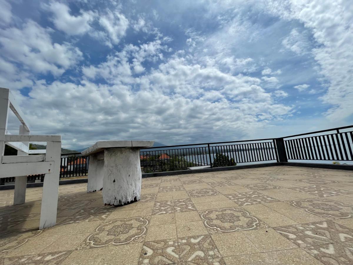 The Bbq Guest House Amed Esterno foto