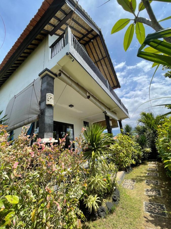 The Bbq Guest House Amed Esterno foto
