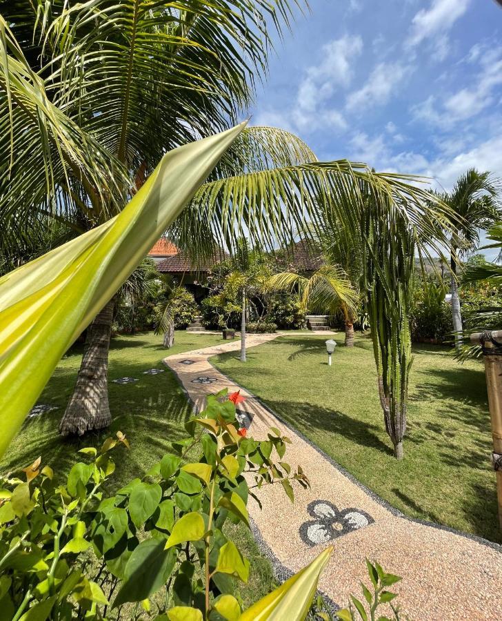 The Bbq Guest House Amed Esterno foto