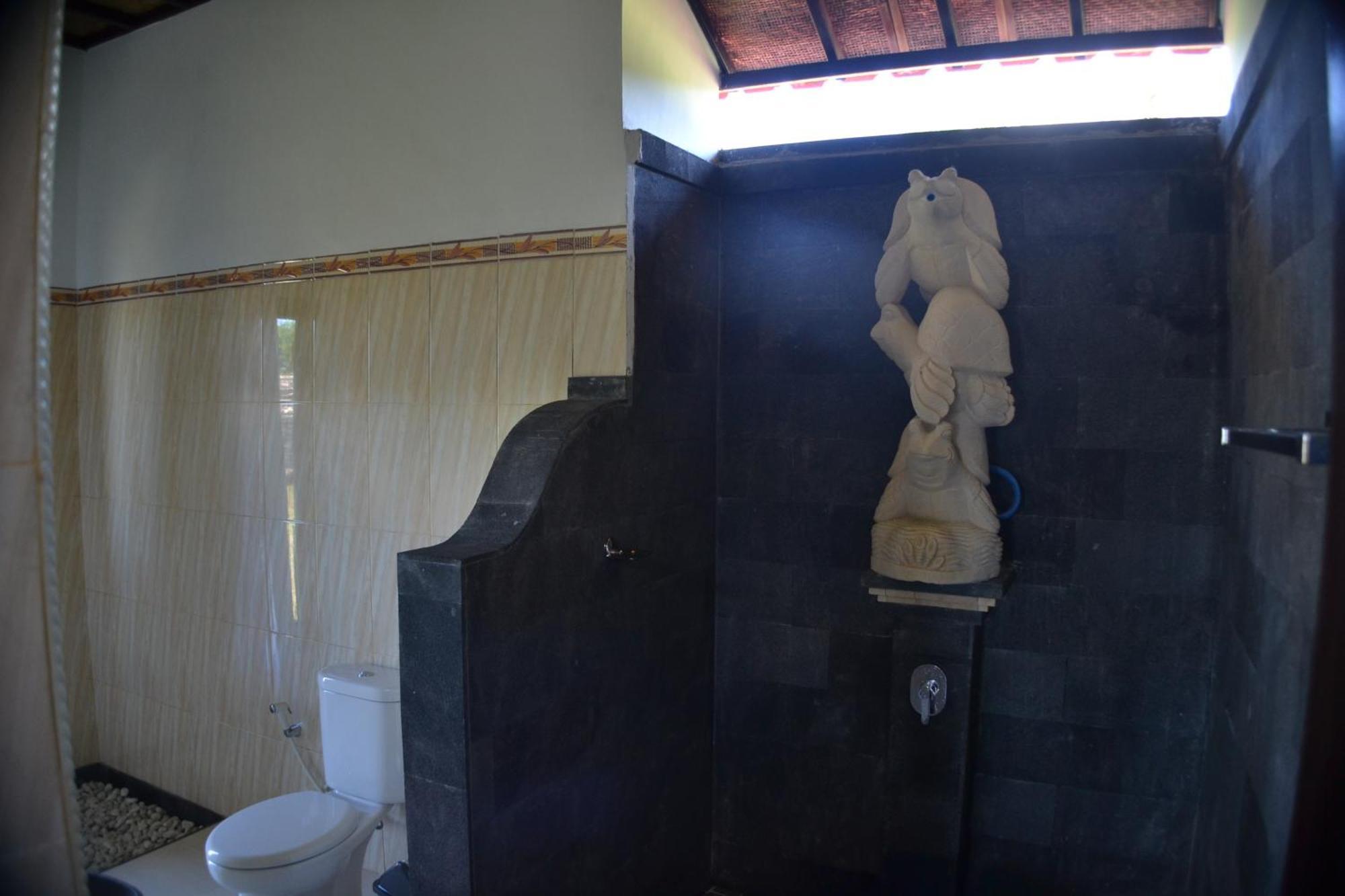 The Bbq Guest House Amed Esterno foto